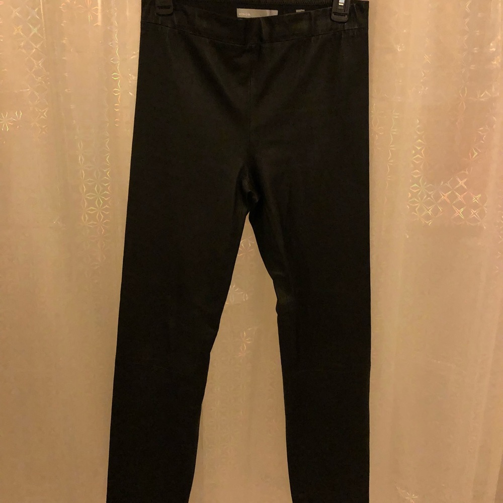 Vince. Cropped leather leggings